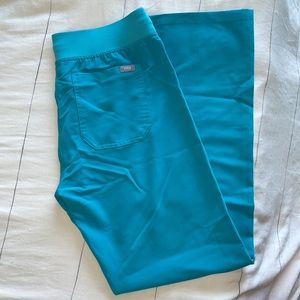 Small Regular Figs Scrub Pant.